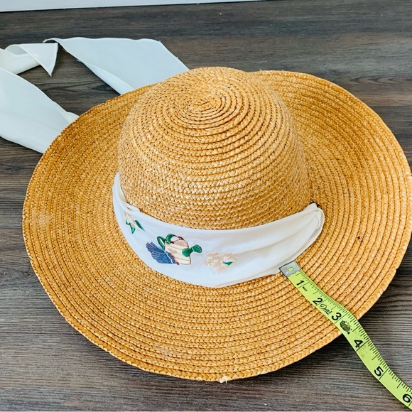 Straw hat - Picture 7 of 10